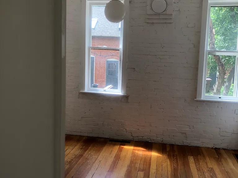 430 Mapleton Ave — Photo 32