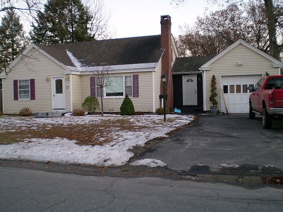2nd image of 35 Highland St