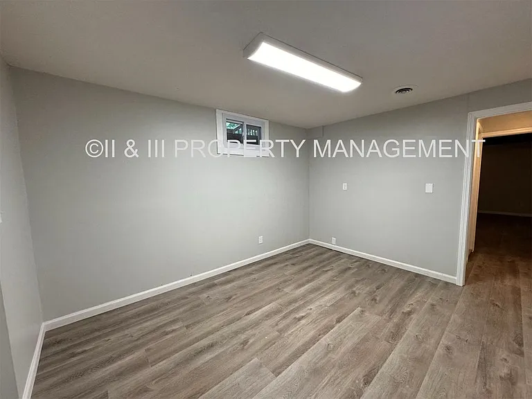 4715 Fontana St — Photo 15