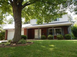 721 Ridge Rd, Lebanon, OH 45036