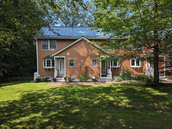 8 Kimball Place, Claremont, NH 03743