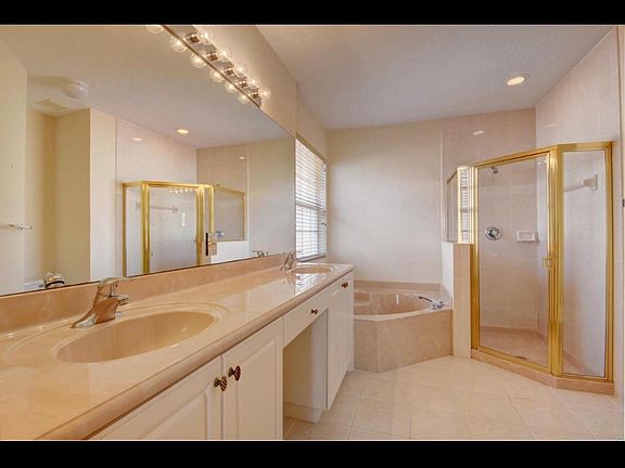 3rd image of 4416 Regal Ct