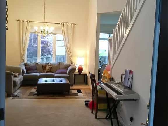 4th image of 22642 SE 13th St