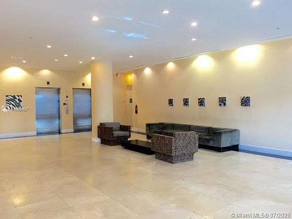 2nd image of 2200 NE 4th Ave APT 801