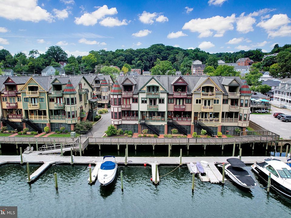 262 Gaslight Landing Ct, Occoquan, VA 22125 Zillow