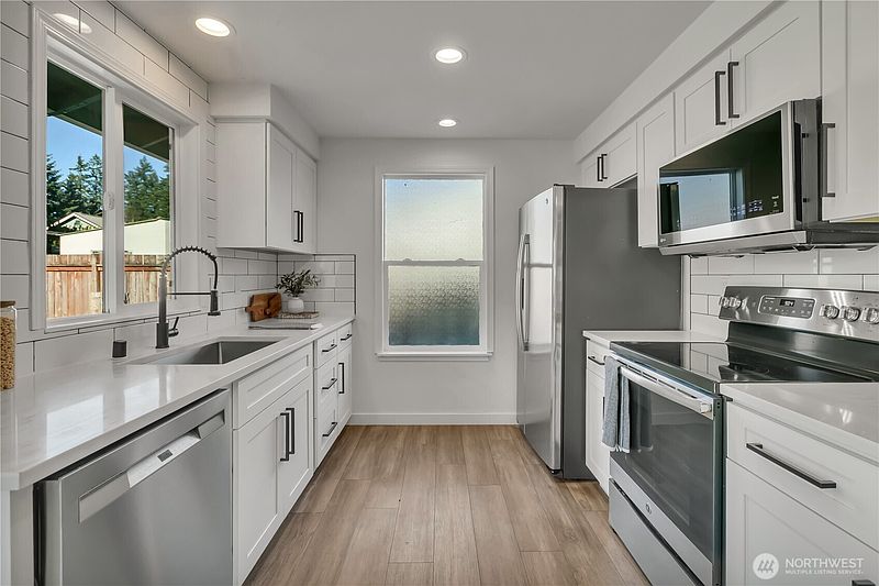 4th image of 21720 SE 237th Street