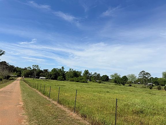 3rd image of 691 County Road 3310