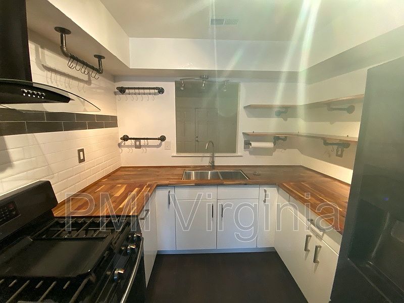 1st image of 1119 Fayette St
