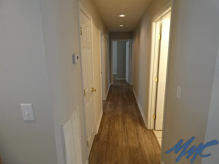 8001 Minehead Dr — Photo 10