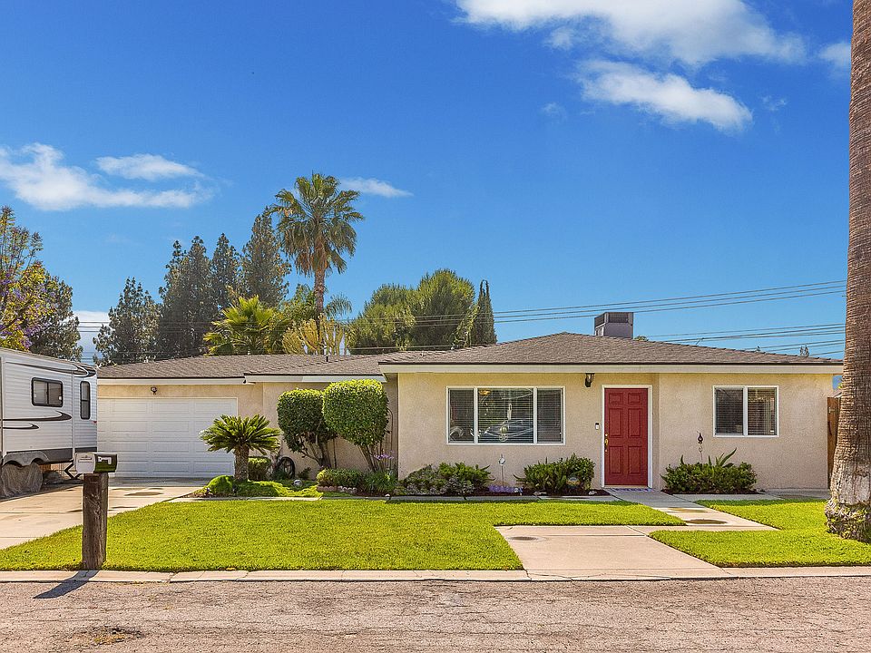 1st image of 20837 E Cienega Ave