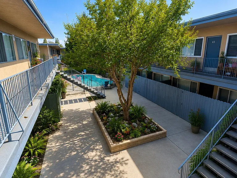 11808 Kittridge St #21 — Photo 11