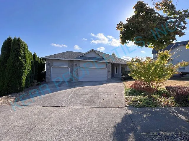3794 NE Fairview Lake Way — Photo 1