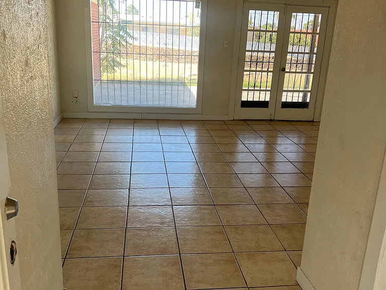 3405 Olympic Ave — Photo 25