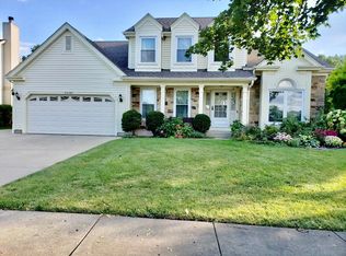 2409 W Weathersfield Way, Schaumburg, IL 60193