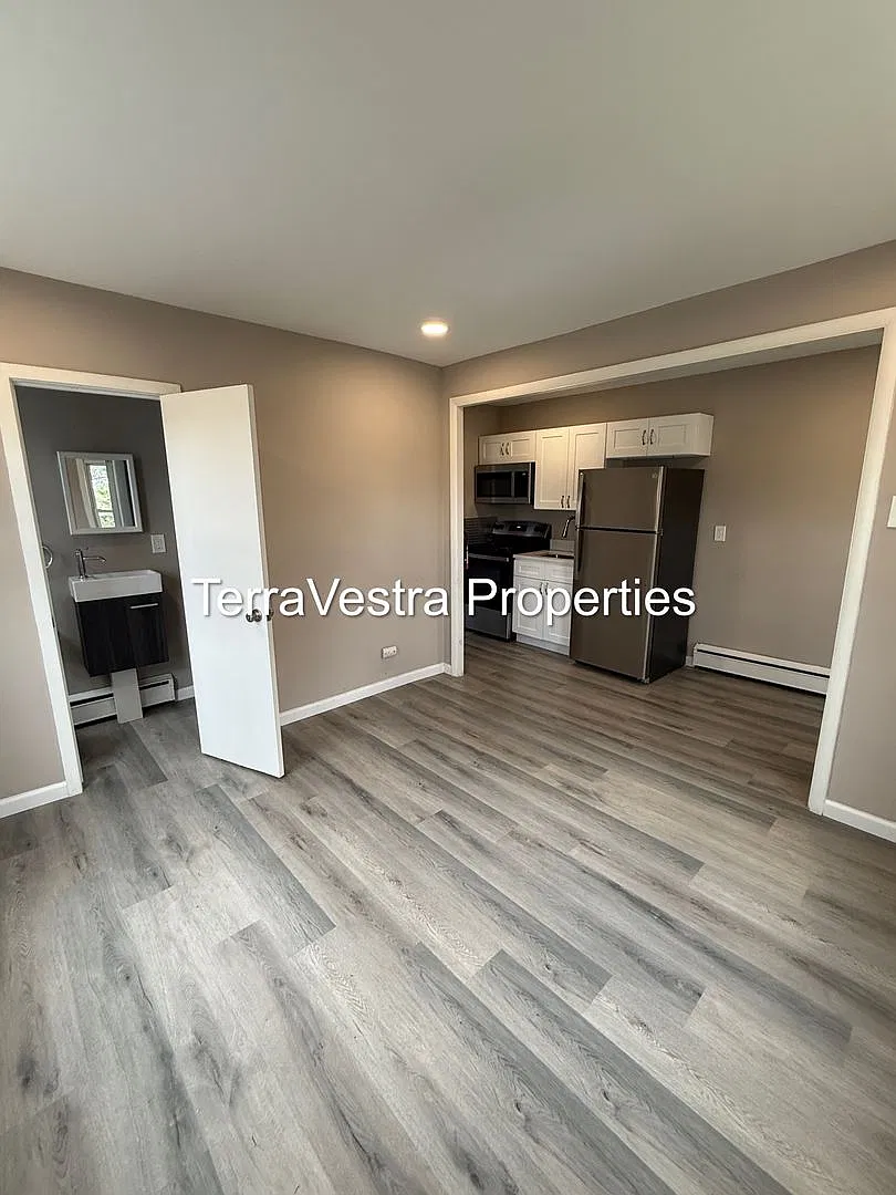 41-43 Oak Street — Photo 1