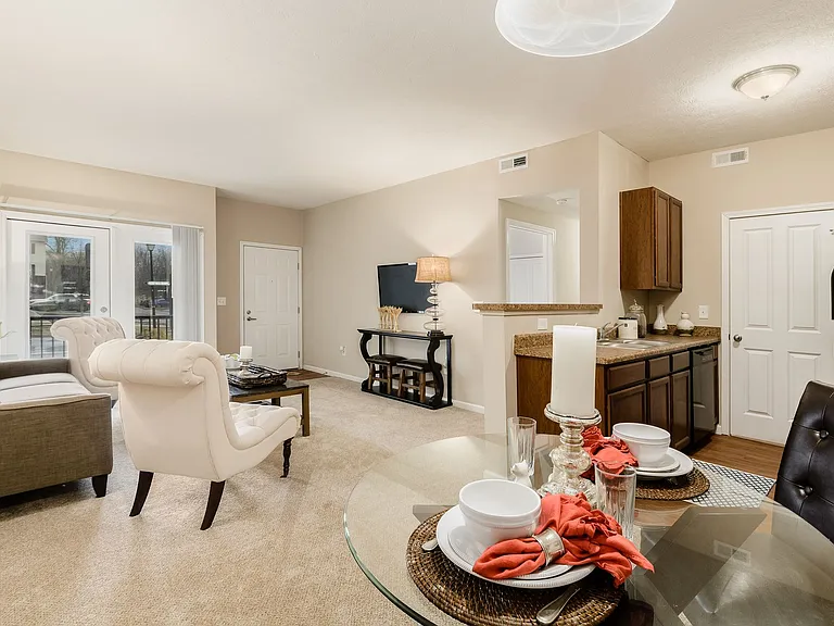 Ravines at Rocky Ridge - RENT SPECIALS: 1BD 1BA 1st TWO MONTHS RENT FREE & $0 dollar Security Dep... — Photo 15