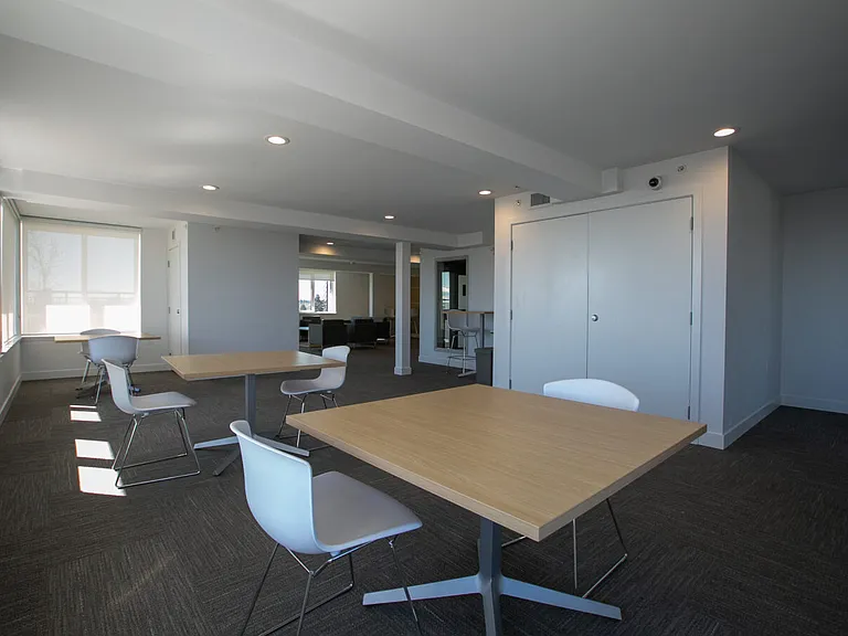 706 E 57th Ave — Photo 38