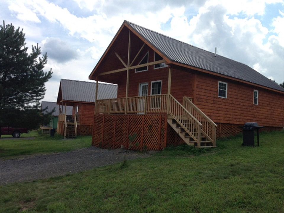 1st image of 456 Maples Rd