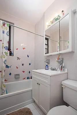 Rented by NYC Holdings Management | media 37