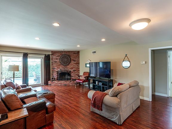 3rd image of 17336 Marlin Pl