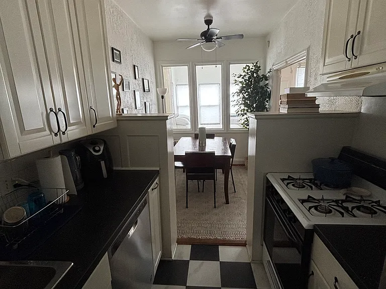 2032 Belmont Rd NW #534 — Photo 21
