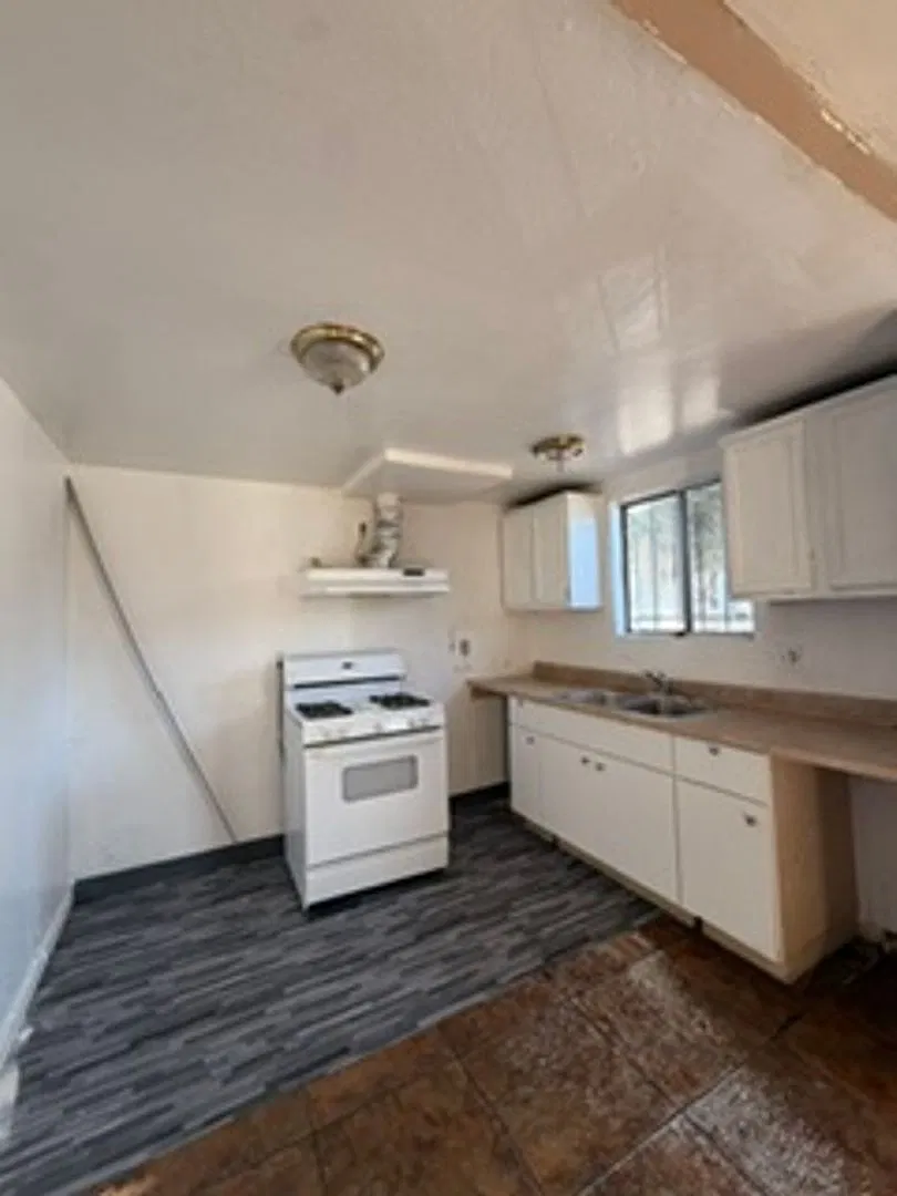 8808-8814 Van Nuys Boulevard — Photo 1