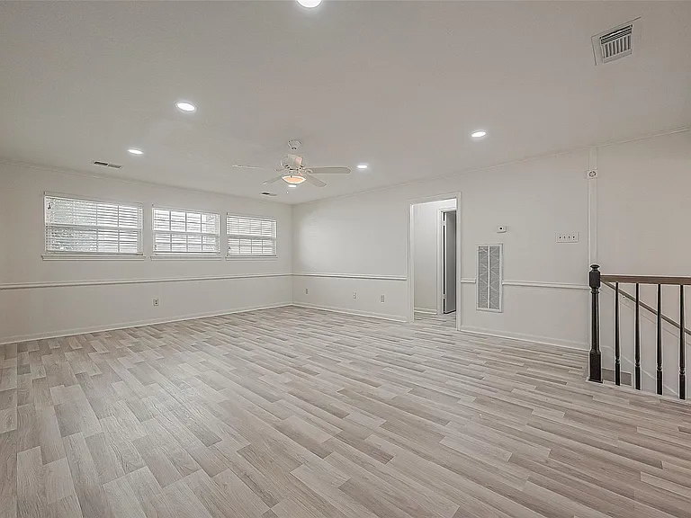 1015 Sugar Lakes Dr — Photo 38