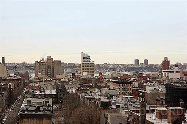 Rented by Oxford Property Group | media 70