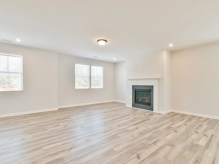 2390 Whistler Way NE — Photo 12