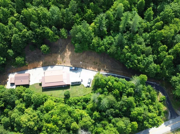 2726 Meadow Creek Rd, Woodbine, KY 40759