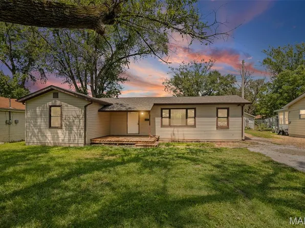 18 Denovion Ct, Cahokia, IL 62206