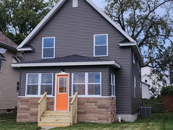 815 F St, La Porte, IN 46350