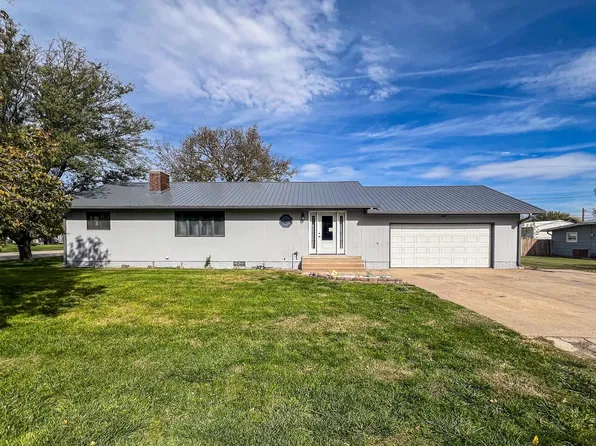 702 O St, Beaver City, NE 68926