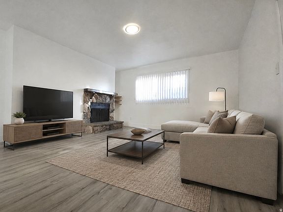 3rd image of 1461 N Amiron Way APT B