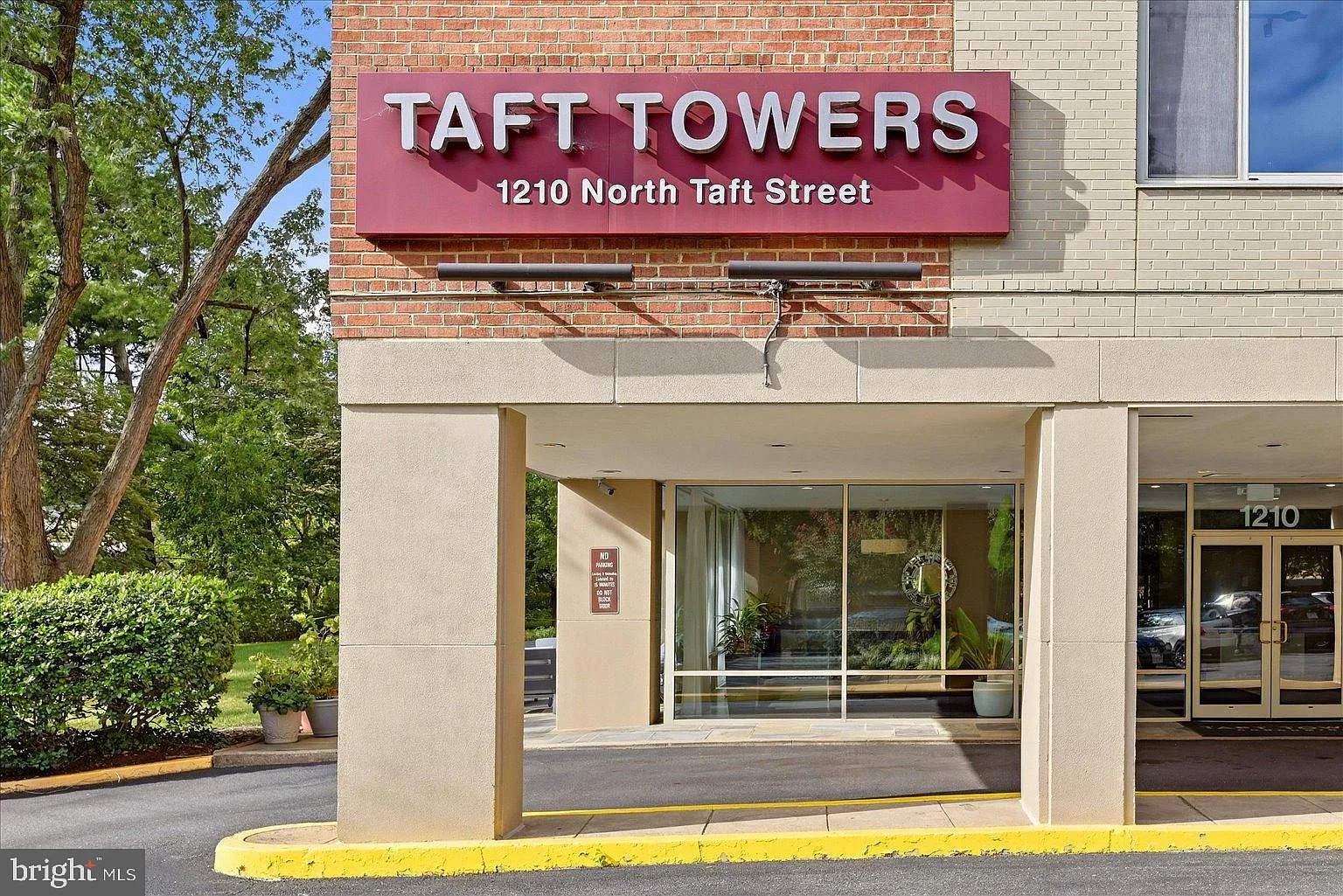 1 bed, 1.0 bath, 750 sqft, $2,100 — Photo 4