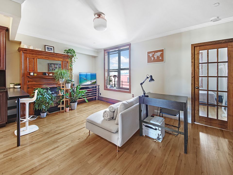 1st image of 235 W 137th St APT 4R