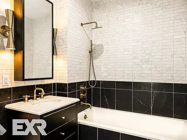 875 4th Avenue image 12 of 26