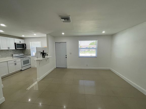 3rd image of 2321 NW 23rd Ln #2