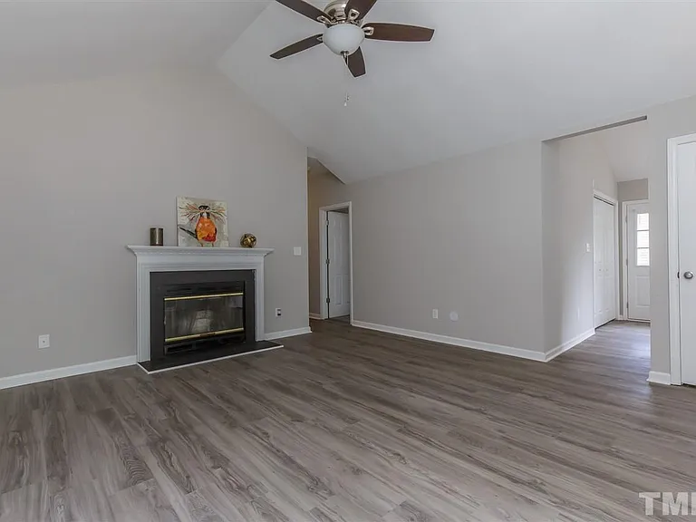 318 Wilson St — Photo 2