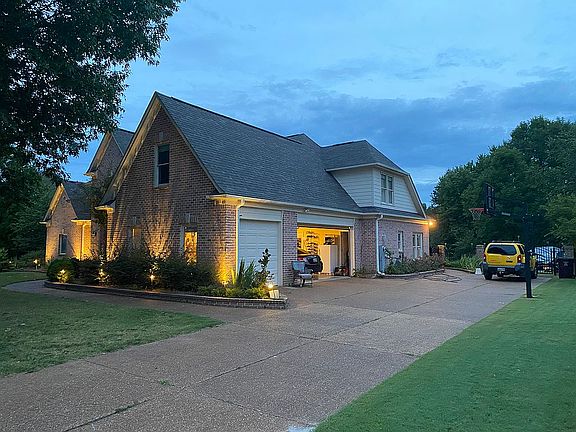 5th image of 1849 Campden Dr