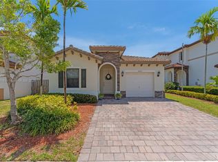 22747 SW 93rd Ct, Cutler Bay, FL 33190