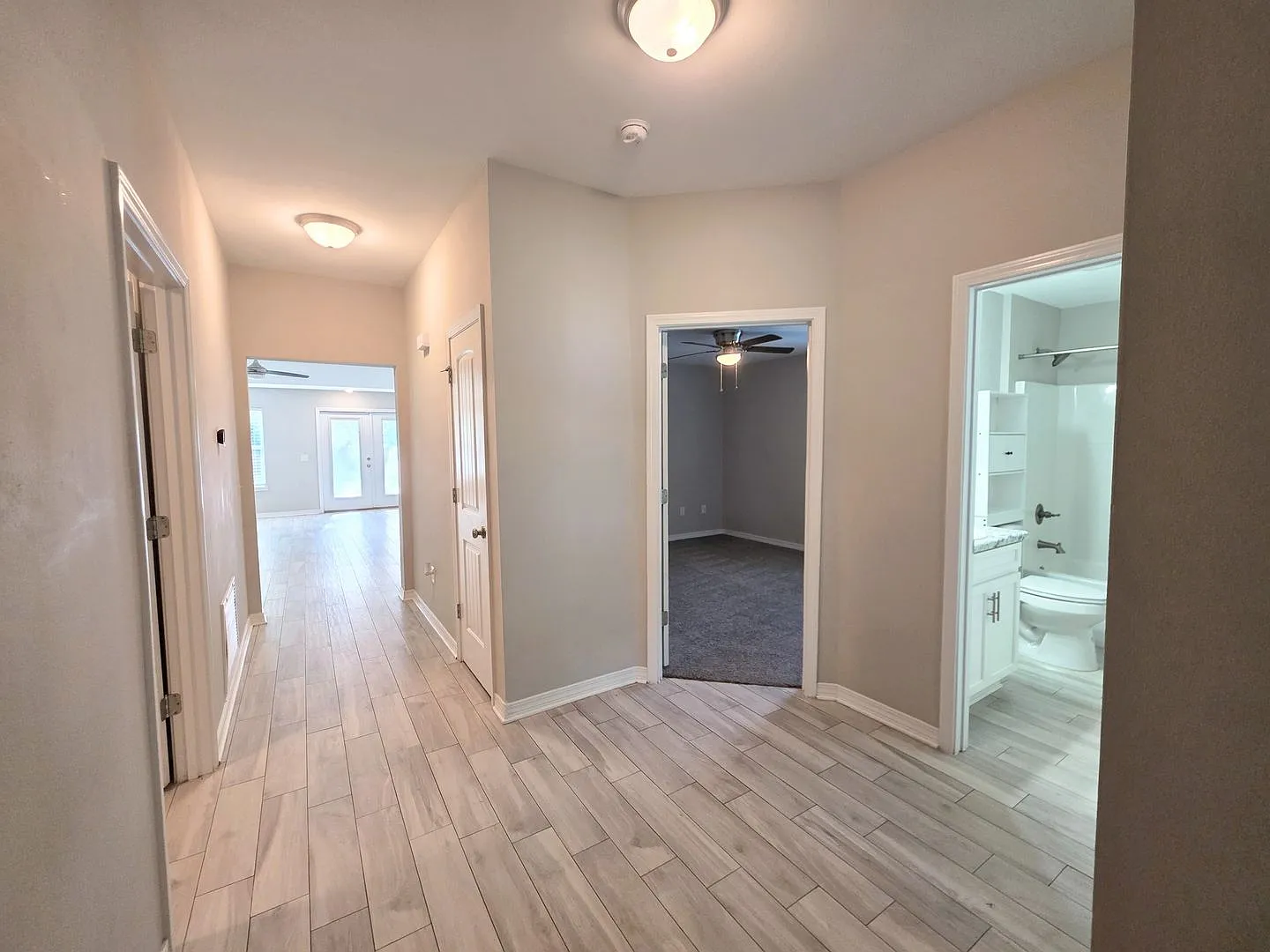Charming 3BR/2BA Milton Home — Photo 3