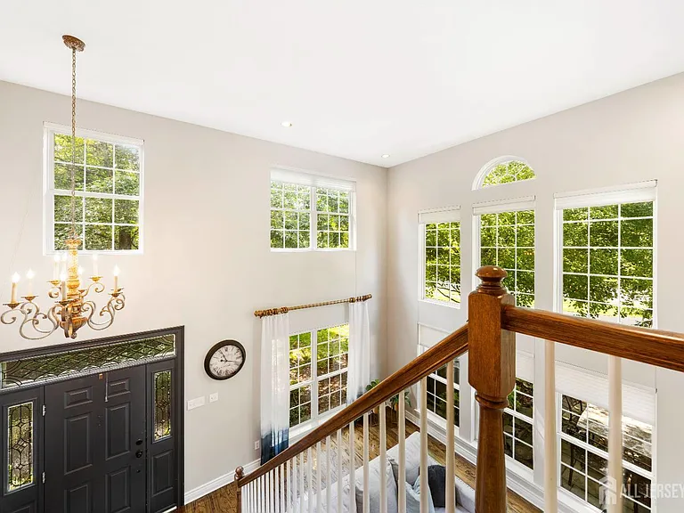 101 S Branch Dr — Photo 3