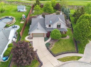 13621 Walker Mill Ct, Grabill, IN 46741