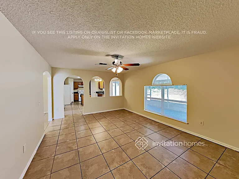 233 Pleasant Gardens Dr — Photo 5