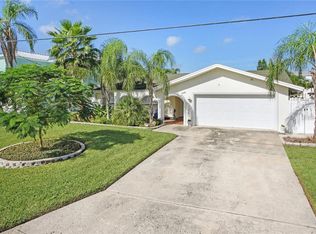 548 Johns Pass Ave, Madeira Beach, FL 33708