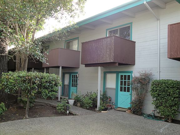 3rd image of 3754 San Remo Dr