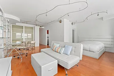 Sold by Utstein Properties