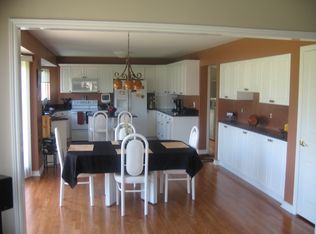 46744 Pine Valley Dr, Macomb, MI 48044