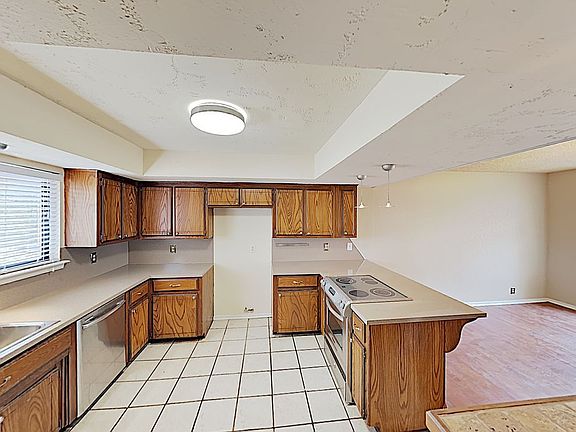 5th image of 12521 High Meadow Dr